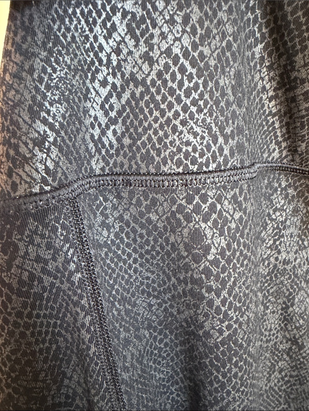 Victoria Sport Black with Gray Snakeskin Print Yoga Pants, Size L - Picture 6 of 6